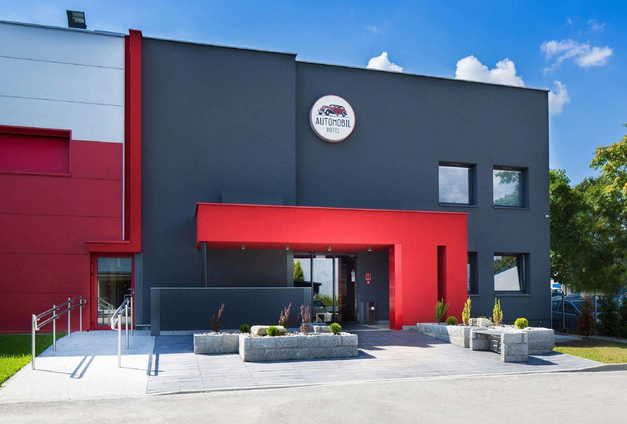 Automobil Hotel Cracovia Exterior foto